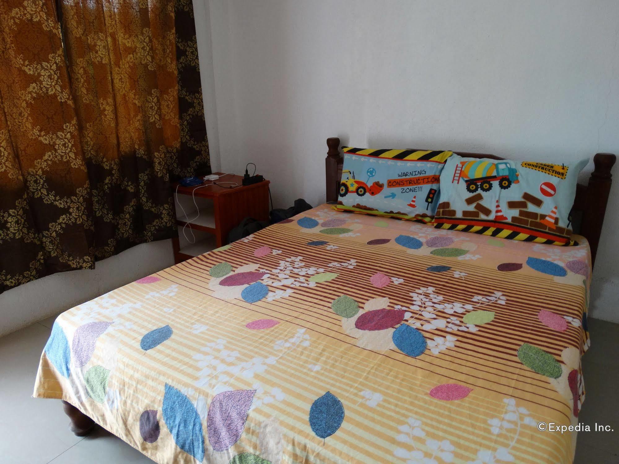 Oyo 502 Roberto'S Resort بنغلاو المظهر الخارجي الصورة
