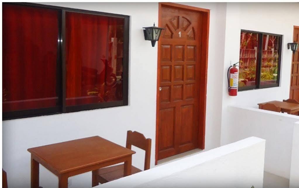 Oyo 502 Roberto'S Resort بنغلاو المظهر الخارجي الصورة